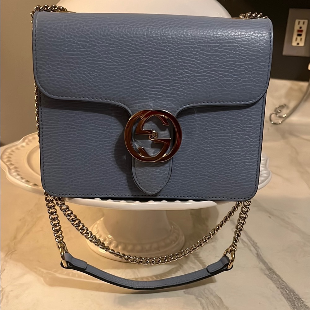 Gucci Interlocking GG Shoulder/Crossbody Bag - Picture 2 of 16